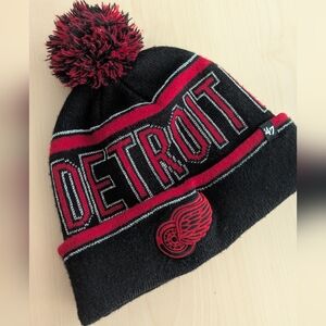 '47 brand Detroit red wings Bernie knit cap cuff knit red black pom